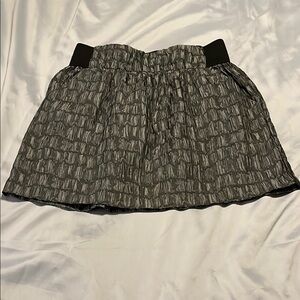 BCX Textured Black and Gray Mini Skirt Size Large